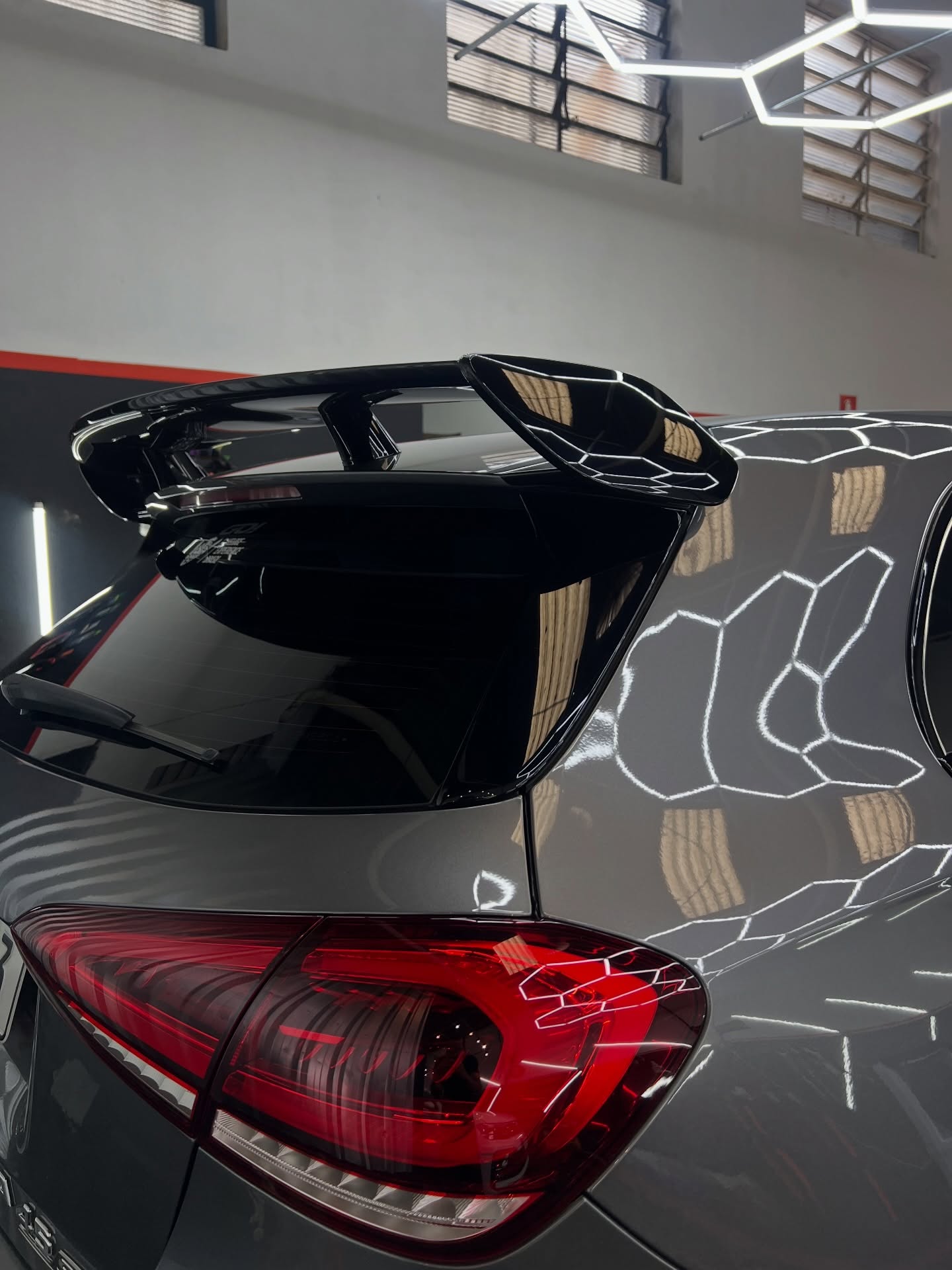 Correção de pintura e polimento técnico em Mercedes - Nexum Detail Limeira