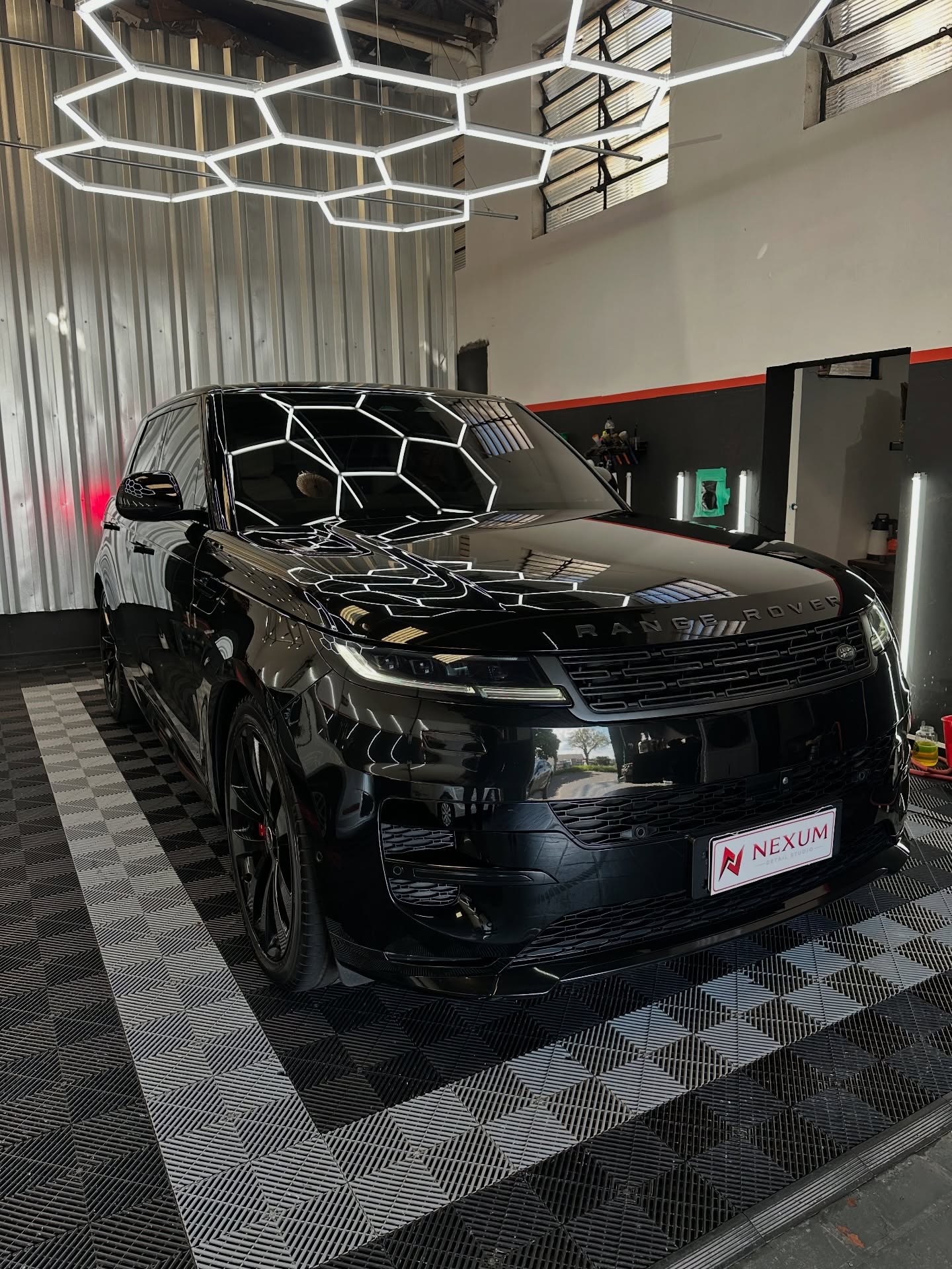 Range Rover â€“ Paint Protection Film