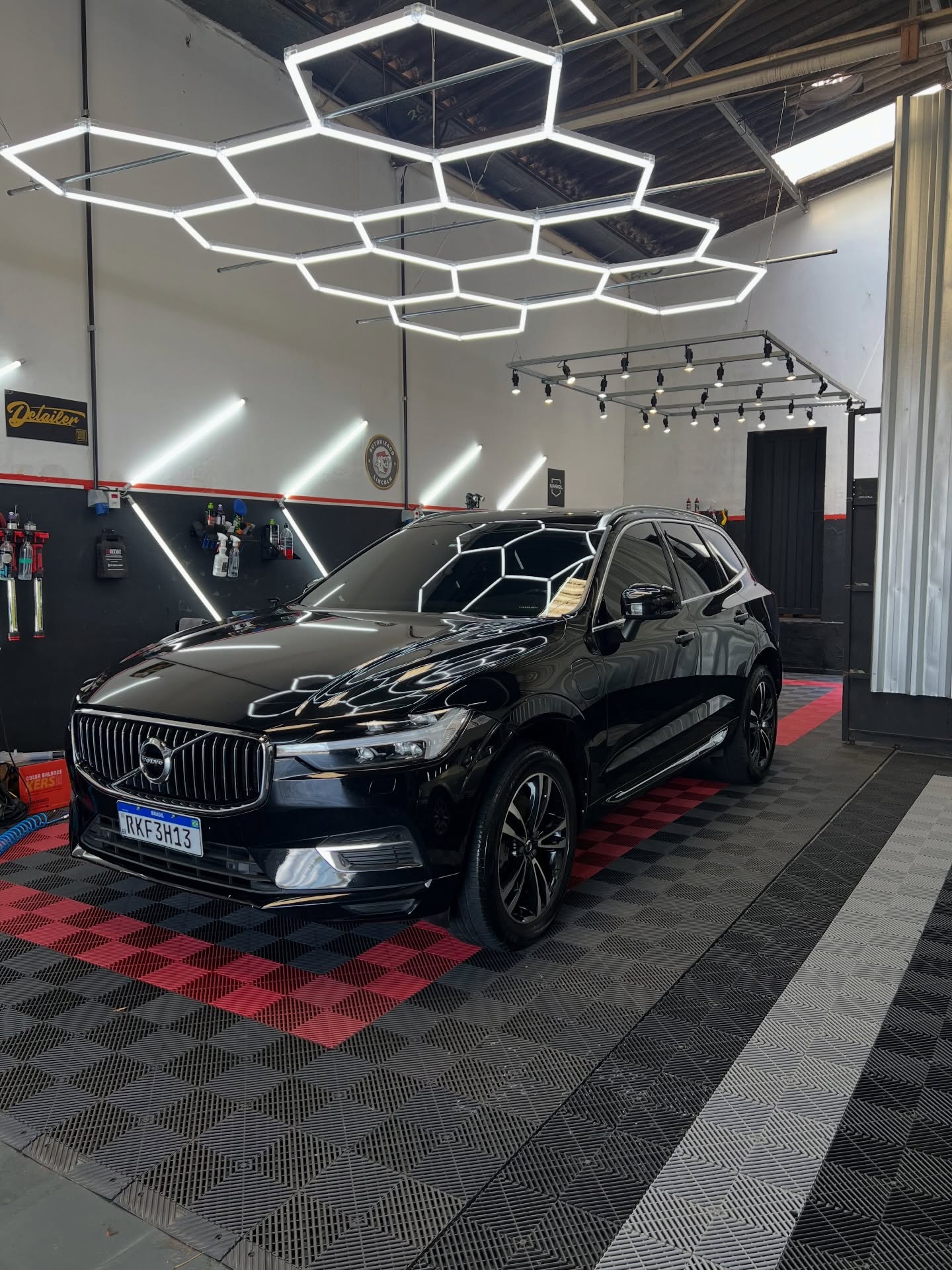 Polimento e vitrificação em Volvo XC90 - Nexum Detail Studio Limeira SP